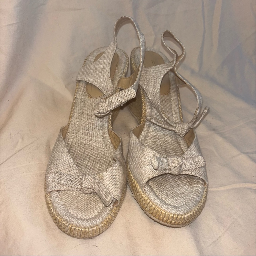 Liz Claiborne Cream 3” Wedge Sandals Size 10